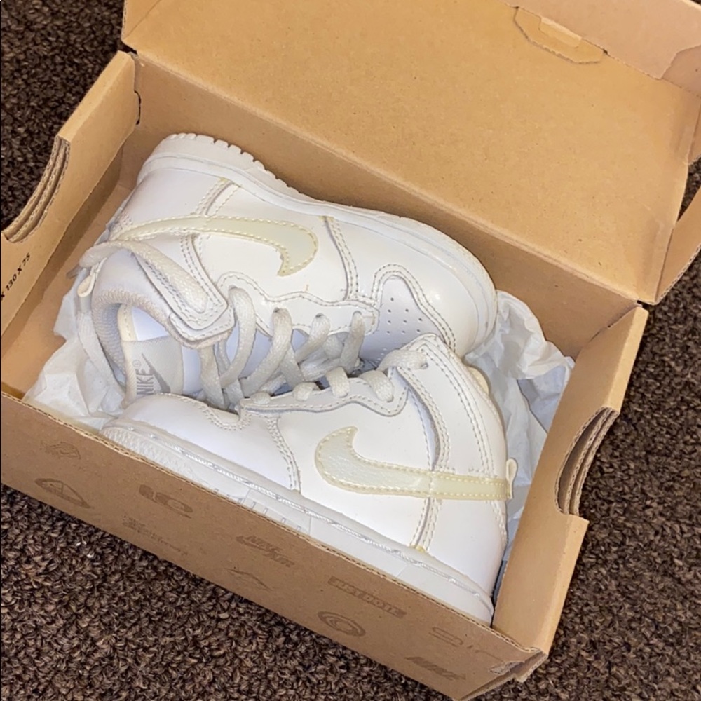 Baby shoes